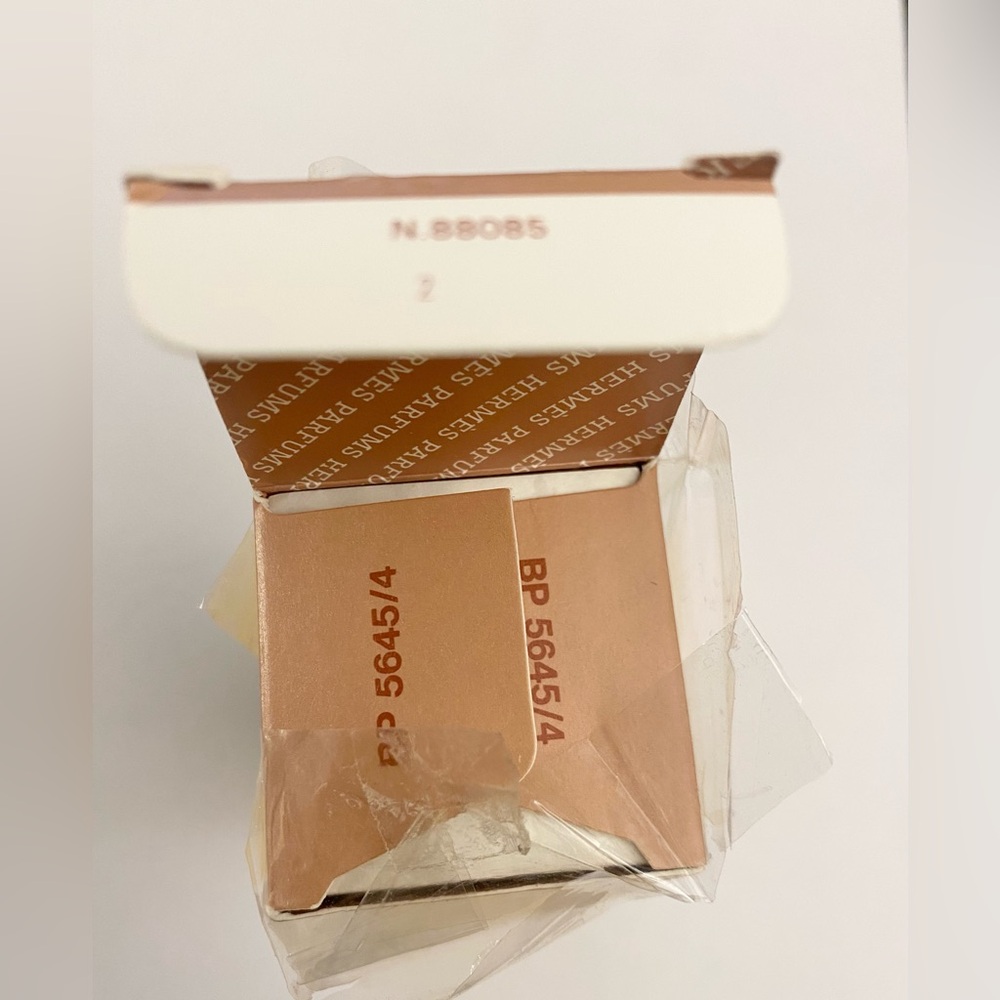 Vintage Hermes Caleche Eau De Toilette 1.6 fl.oz/50ml - Picture 5 of 5